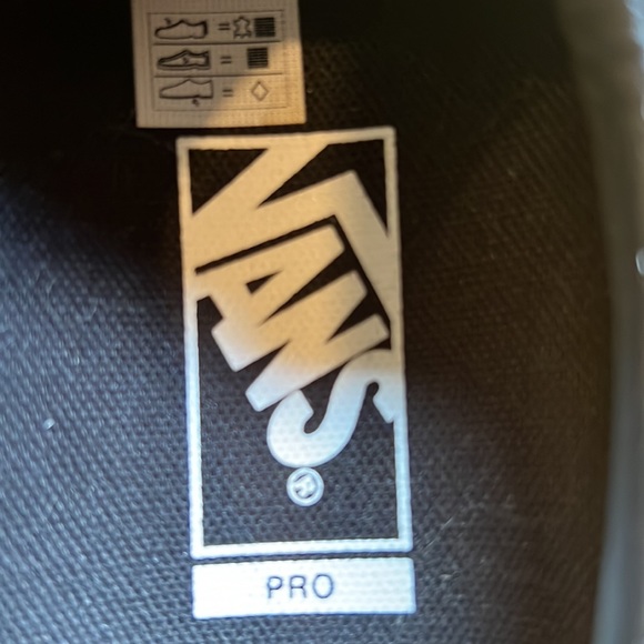 VANS PRO Skate Authentic Shoe. Men’s size 7 / womens 8.5 - Picture 5 of 7
